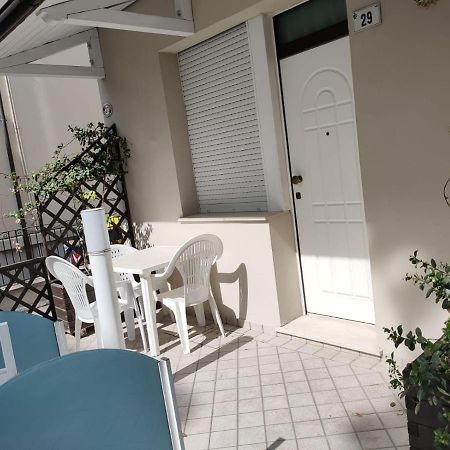 Hotel Cavalli Cattolica Bagian luar foto