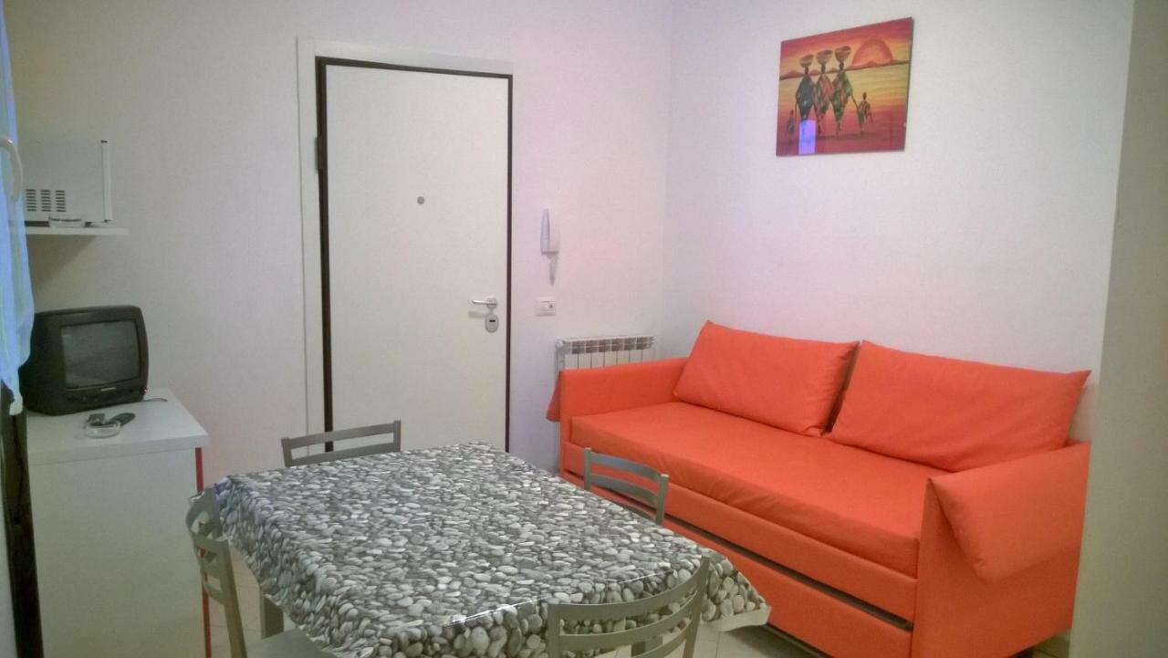 Hotel Cavalli Cattolica Bagian luar foto